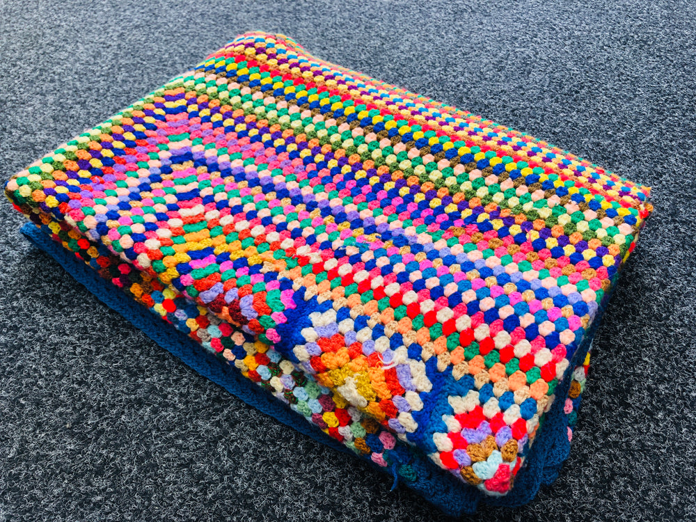 Retro Crochet Bedspread (16083)