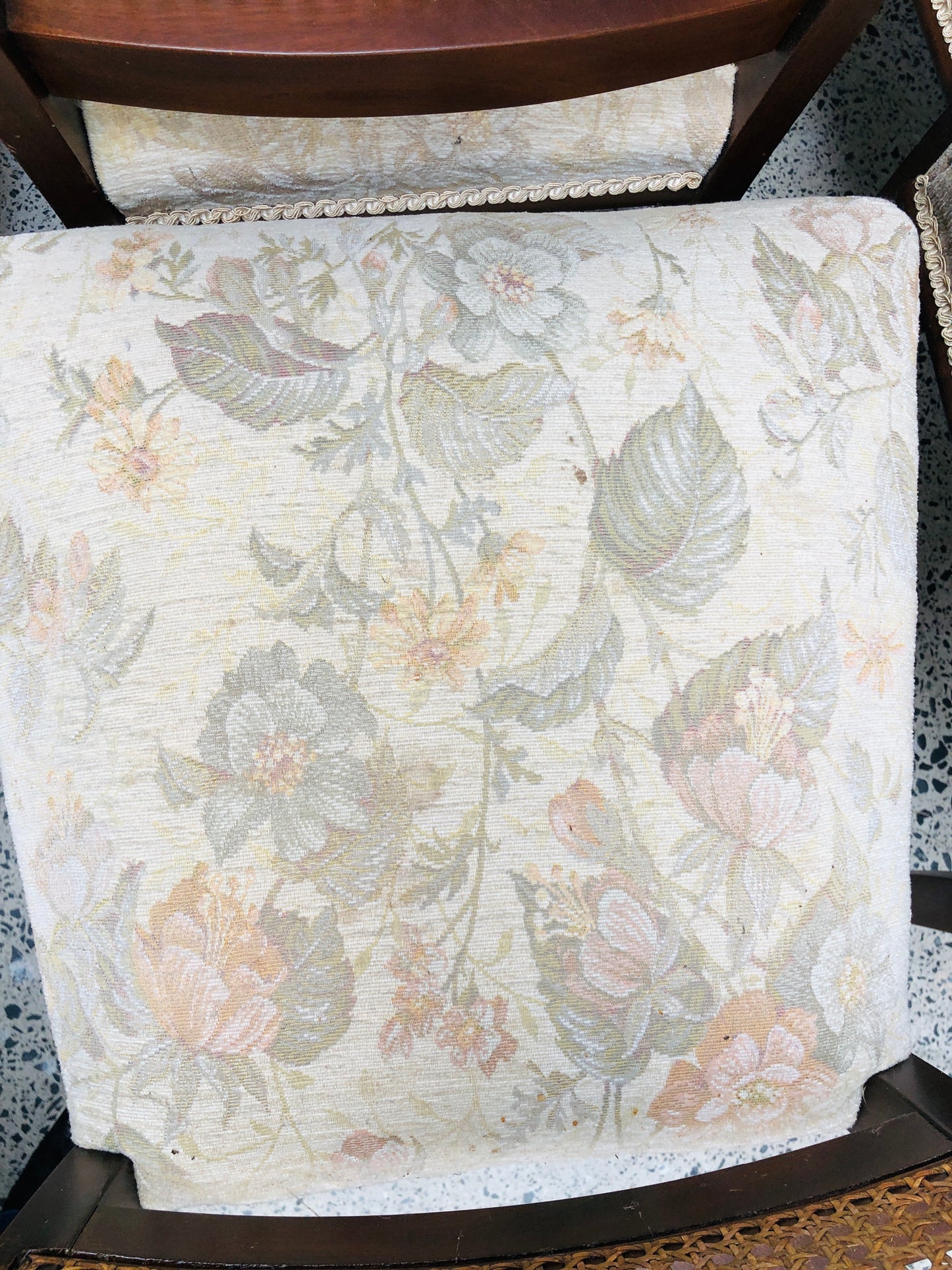 
                  
                    Dining Chairs with Wicker Backs x 6 (16098)
                  
                