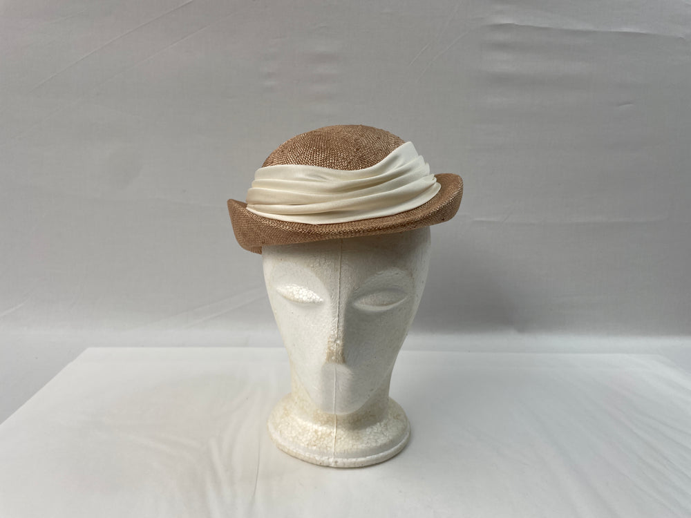 Art Deco Vintage Hat - Fawn and Cream (16346))
