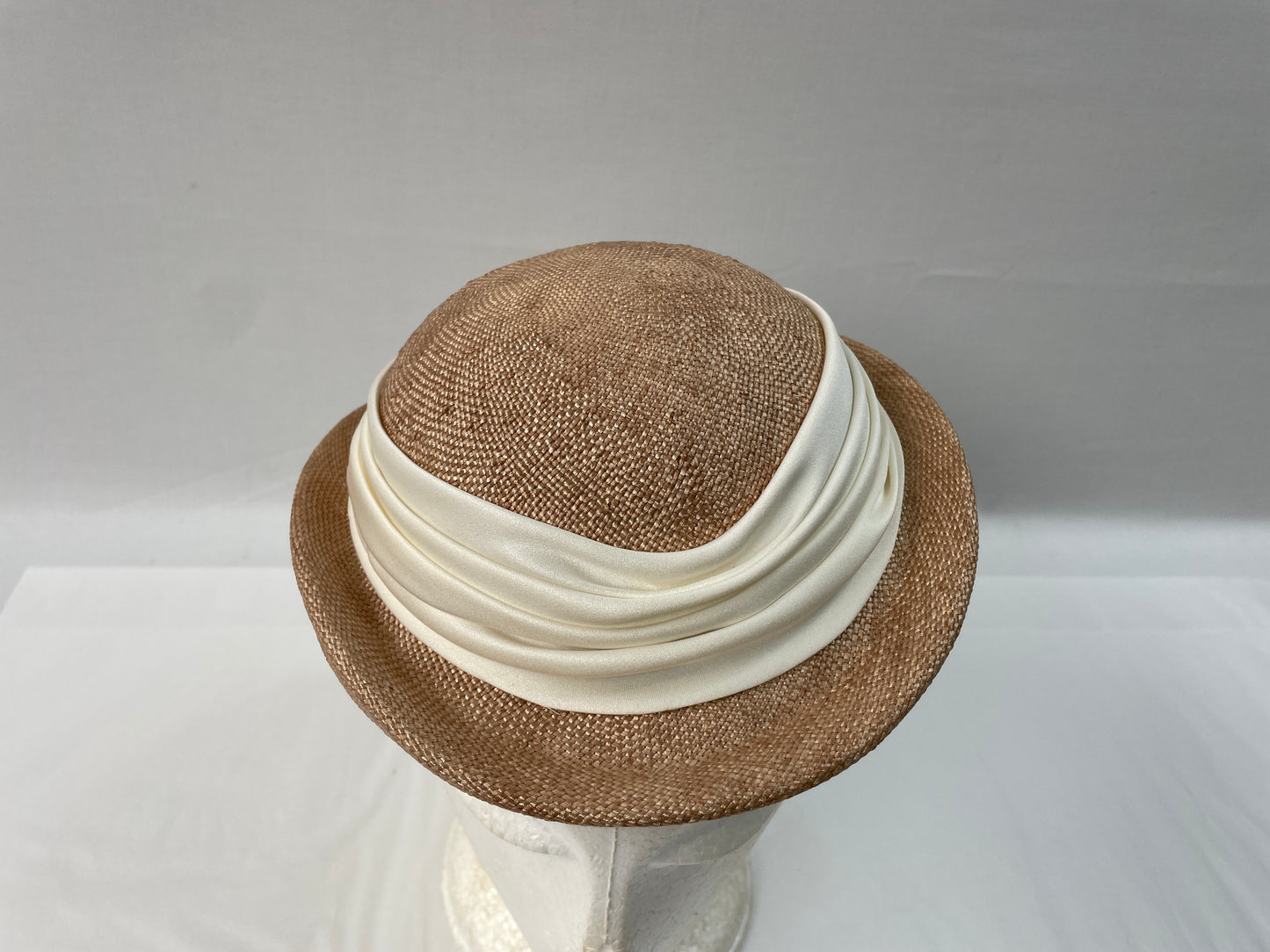 
                  
                    Art Deco Vintage Hat - Fawn and Cream (16346))
                  
                