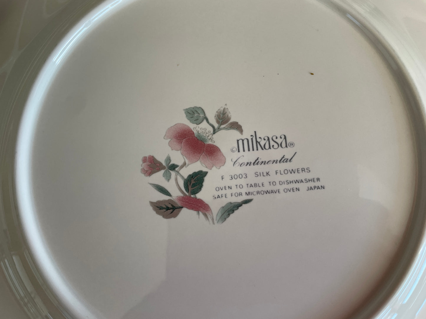 
                  
                    Mikasa Silk Flowers 8 x Large Dinner Plates  (16425)
                  
                