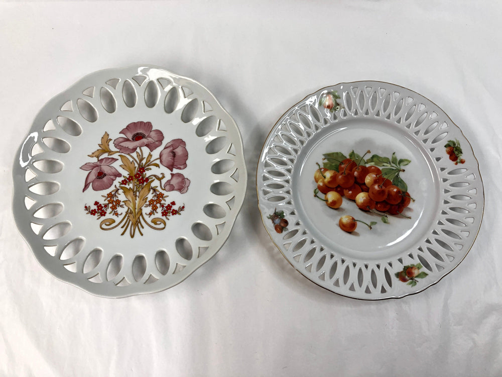 
                  
                    Pierced Porcelain Plates (16214)
                  
                