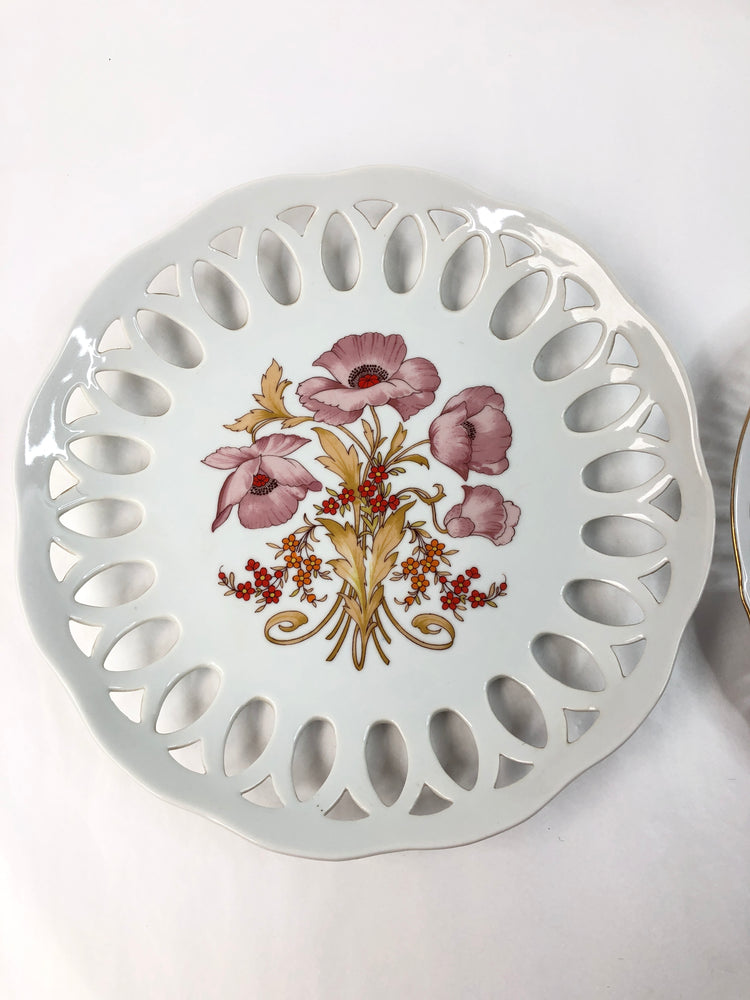 
                  
                    Pierced Porcelain Plates (16214)
                  
                