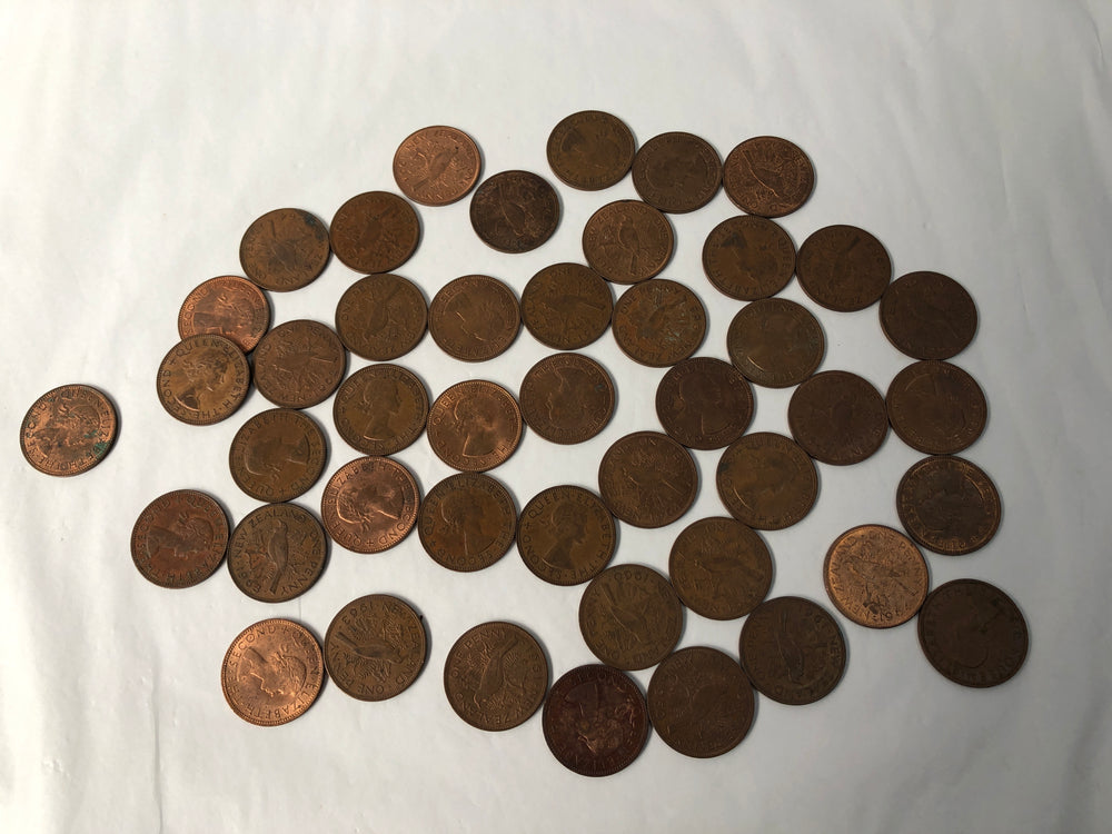 
                  
                    New Zealand Pre-decimal Coins - One Penny 212 Pieces  (16245)
                  
                