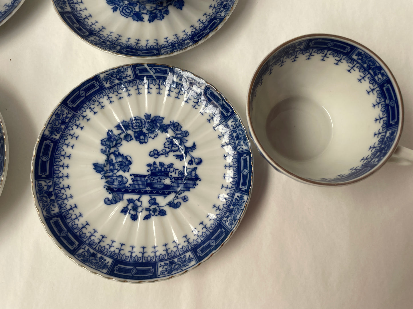
                  
                    Blue and White Tea Set - 4 Place (16511)
                  
                