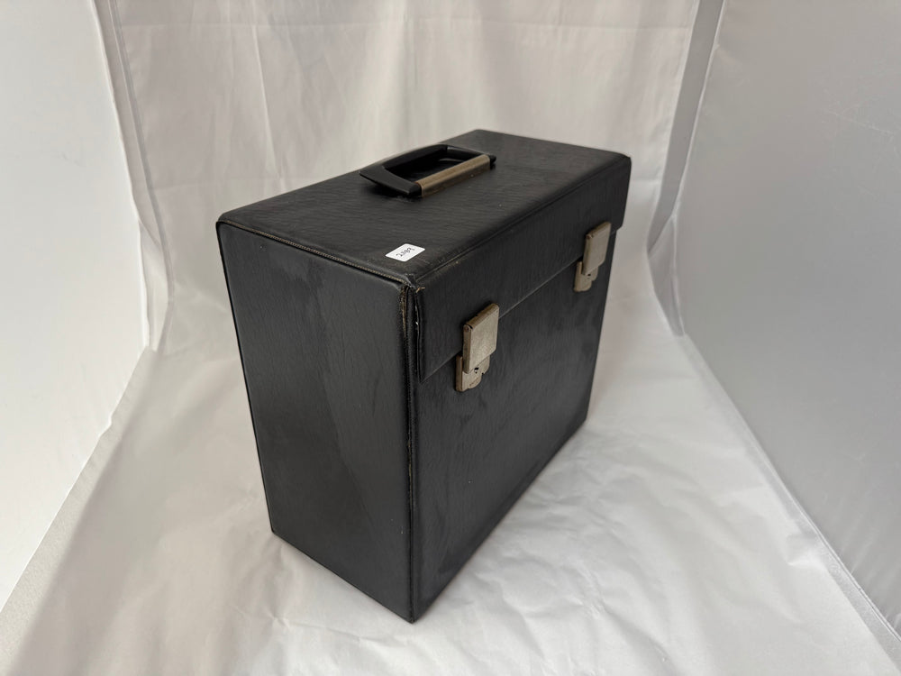 
                  
                    Vintage Vinyl LP Carry Case (21189)
                  
                