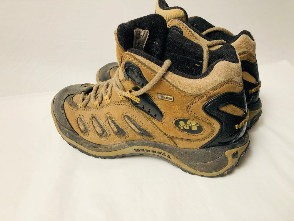 
                  
                    Merrell Womens Hiking Boots US Size 8 (16500)
                  
                