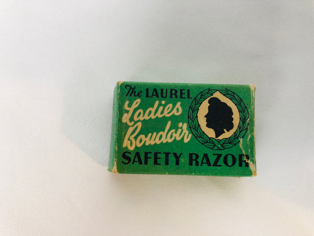 
                  
                    The Laurel Ladies Boudoir Miniature Brass Safety Razor (14652)
                  
                