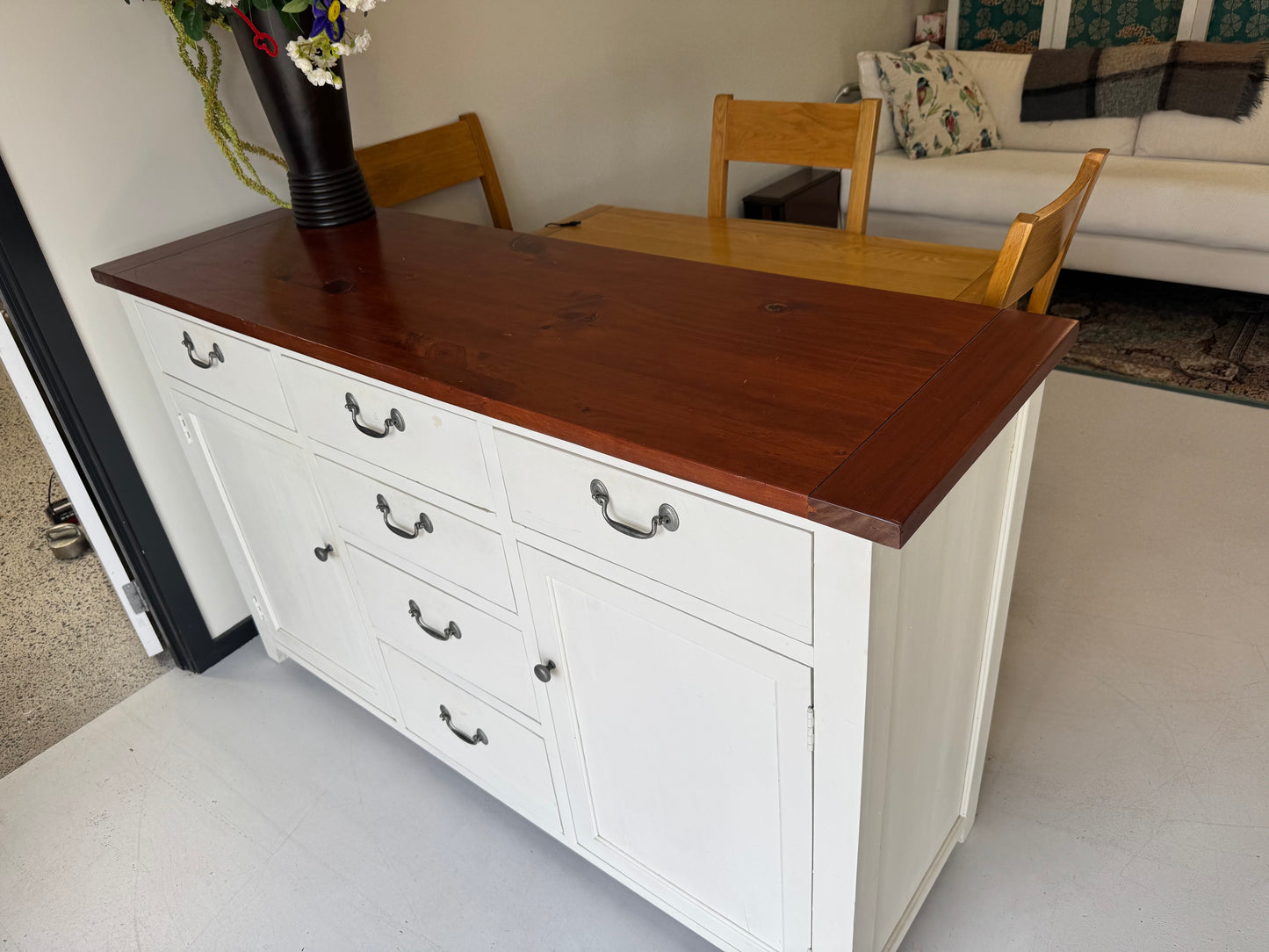 
                  
                    Buffet Unit  / Sideboard - Early Settler Classic (21990)
                  
                