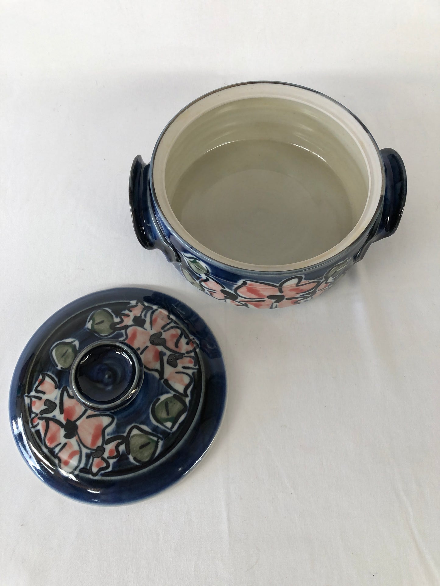 
                  
                    Pottery Casserole Dish (14867)
                  
                