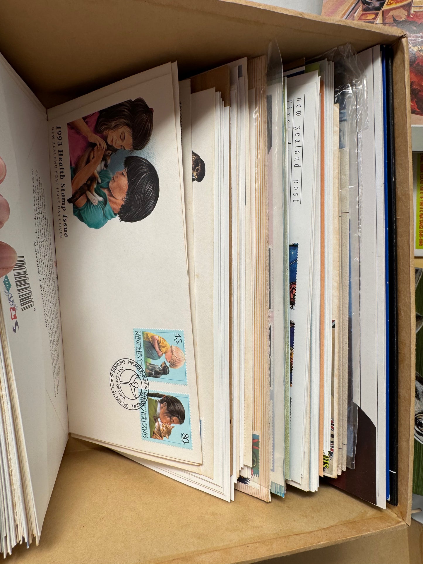 
                  
                    BULK LOT NZ Decimal First Day Covers  - Over 200 (21989)
                  
                