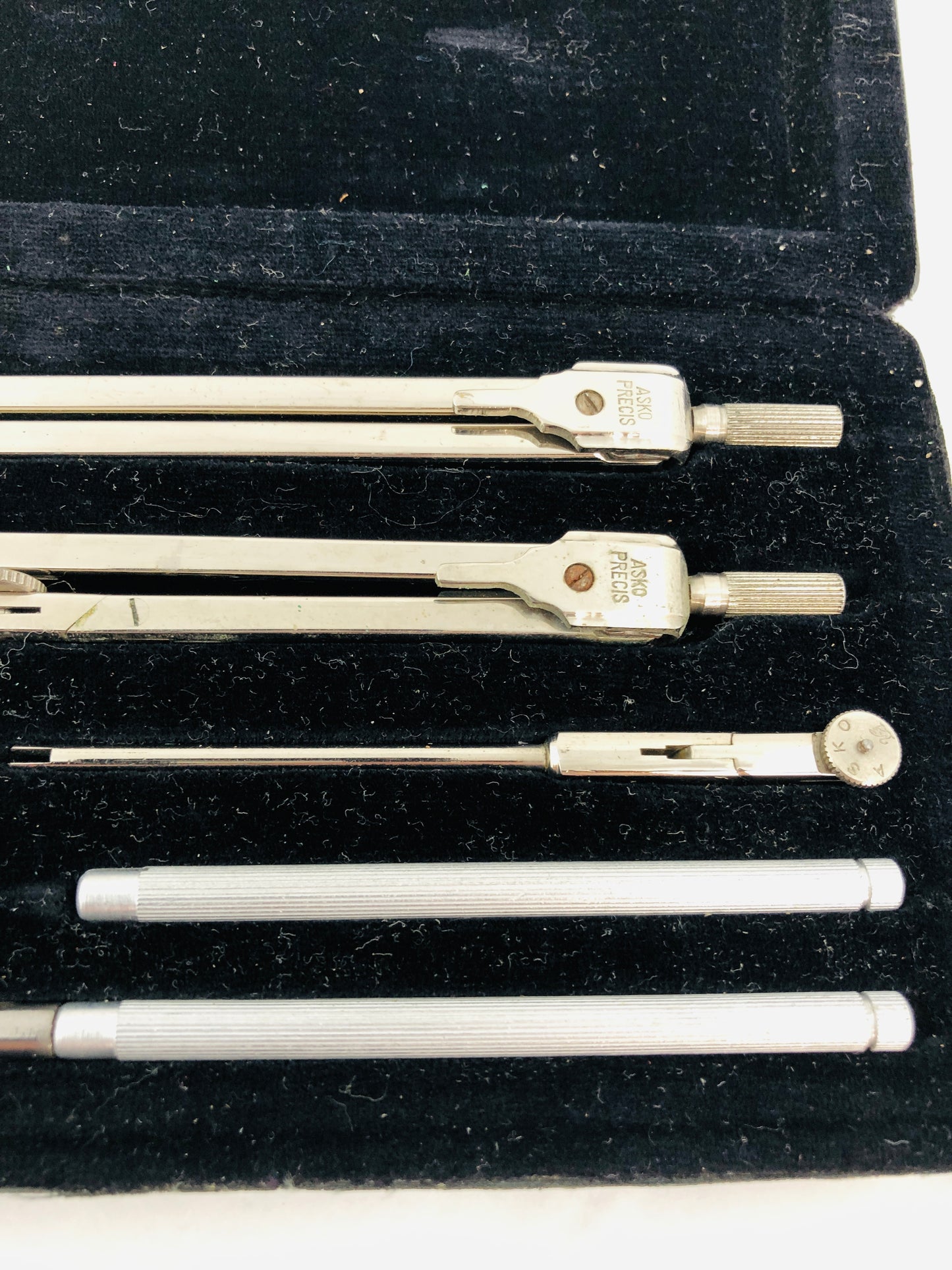 
                  
                    Vintage Drafting Instruments (21886)
                  
                