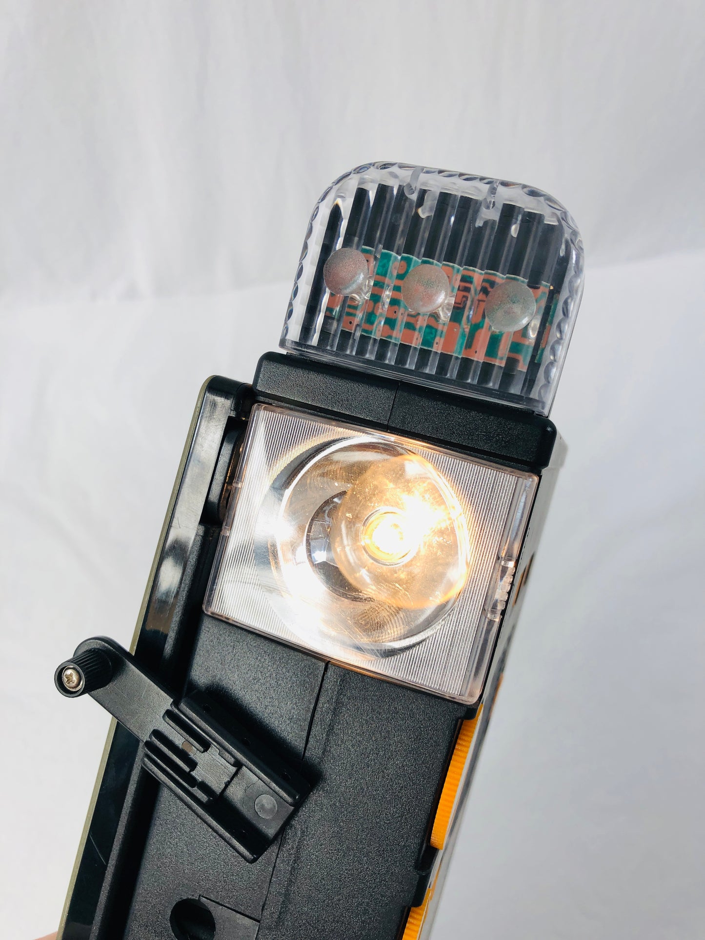 
                  
                    Solar Dynamo Rechargeable Lantern/Radio (21918)
                  
                