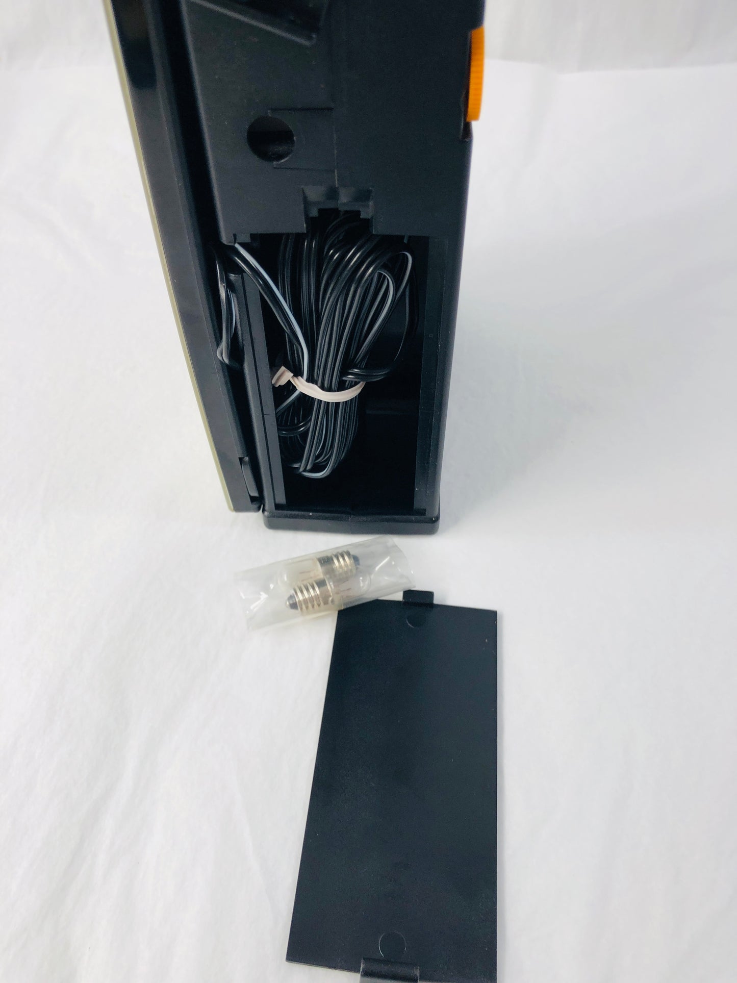 
                  
                    Solar Dynamo Rechargeable Lantern/Radio (21918)
                  
                