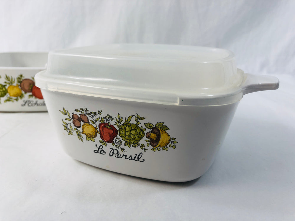 
                  
                    Corning Ware Dishes (21931)
                  
                