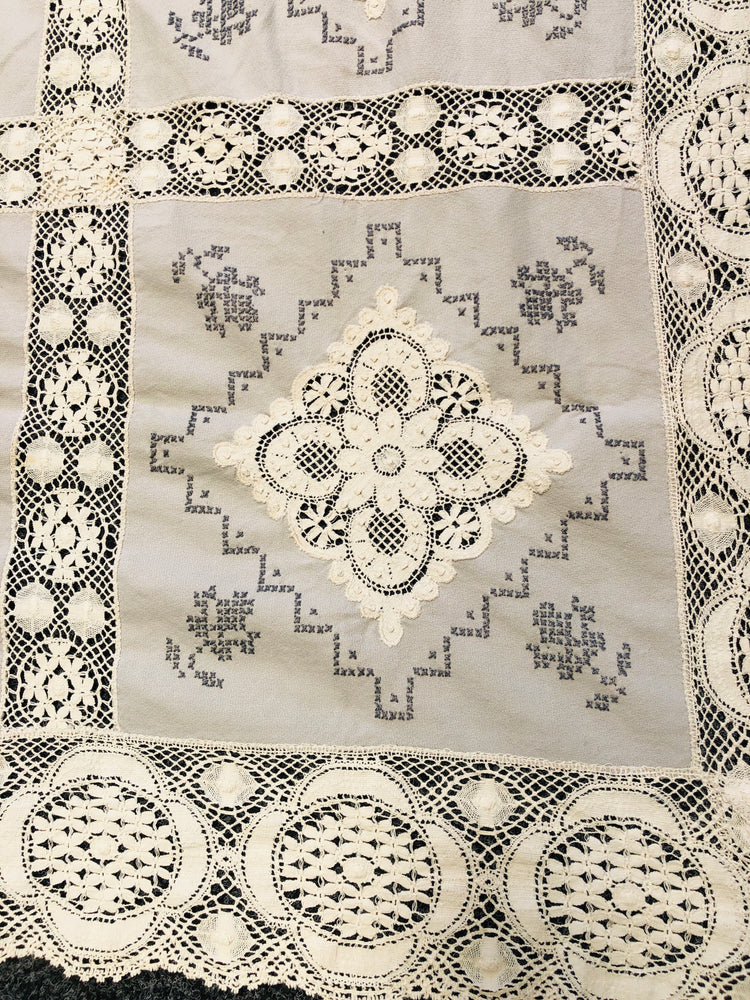 
                  
                    Square Grey and White Lace Tablecloth (21934)
                  
                