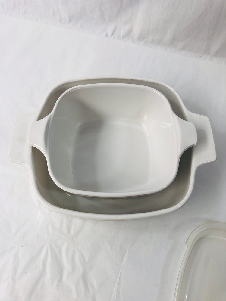 
                  
                    Corning Ware Dishes (21931)
                  
                