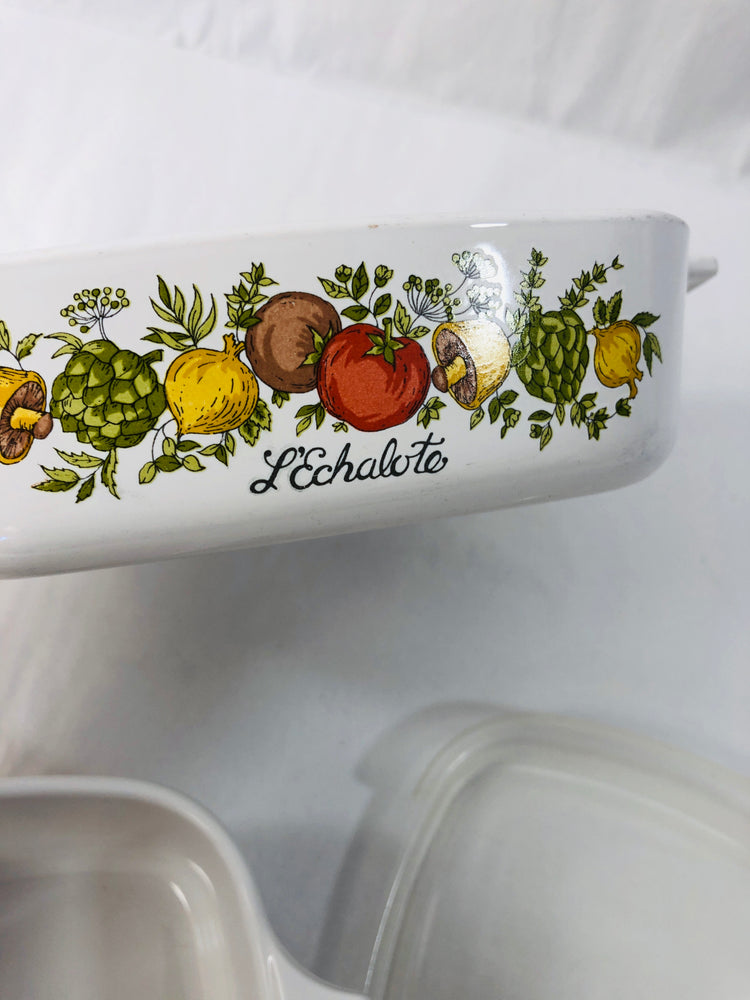 
                  
                    Corning Ware Dishes (21931)
                  
                