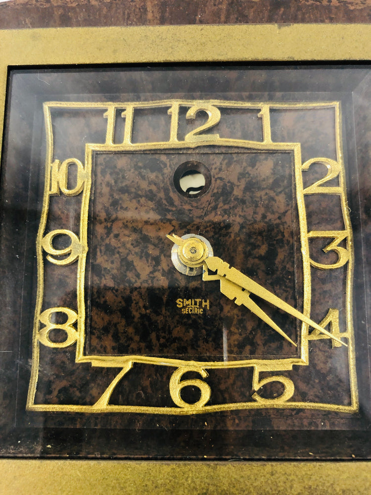 
                  
                    Art Deco Smiths Bakelite Mantel Clock (21939)
                  
                