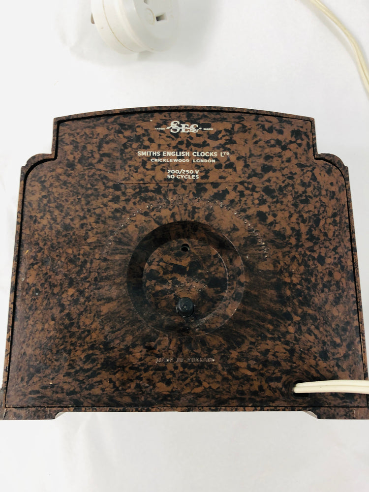 
                  
                    Art Deco Smiths Bakelite Mantel Clock (21939)
                  
                