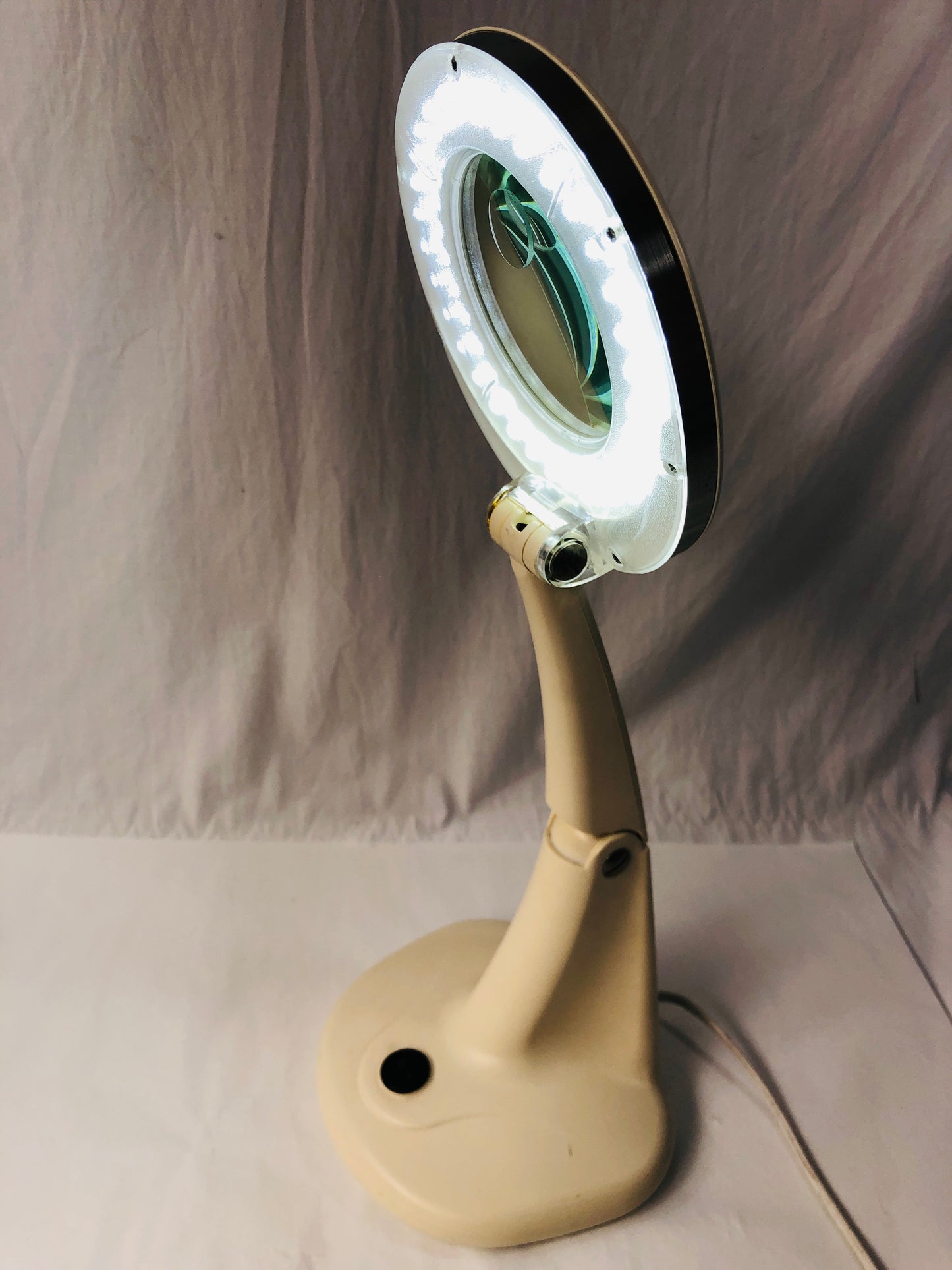 
                  
                    Illuminated Magnifier Lamp - Adjustable Light (21959)
                  
                
