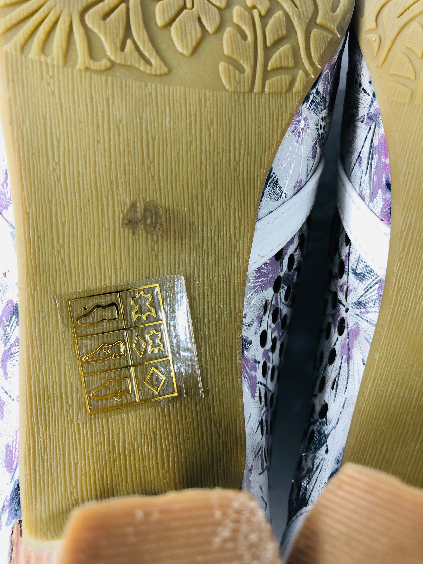 
                  
                    Maher  - Ladies Shoes  - Size 40 (21936)
                  
                