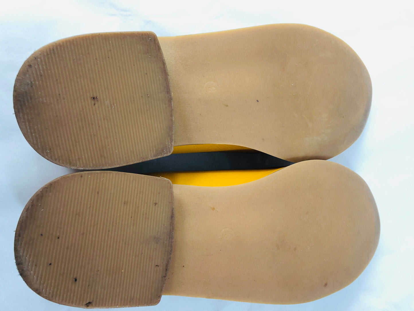 
                  
                    Sakura  - Vigo Ladies Shoes - Size 9 (21938)
                  
                