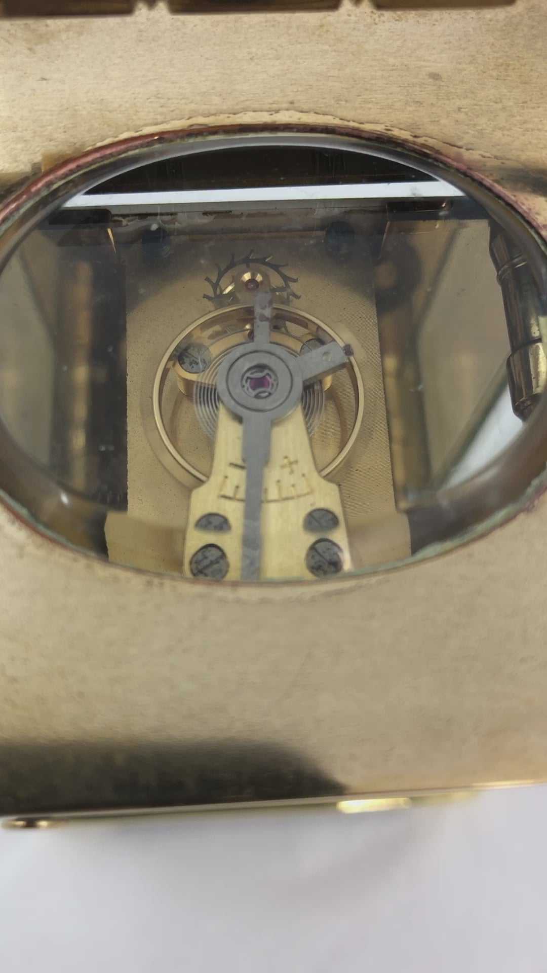
                  
                    Load and play video in Gallery viewer, Vintage Henley Carriage Clock - Solid Brass (21672)
                  
                