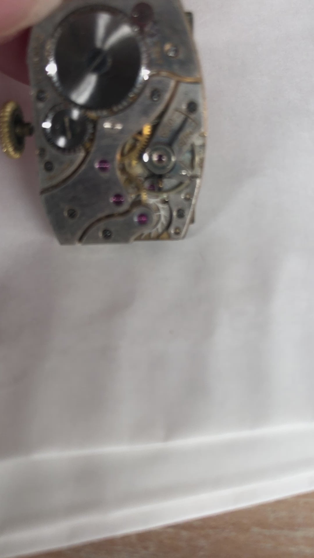 
                  
                    Load and play video in Gallery viewer, Stolkace 9ct Solid Gold - 15 Jewels Watch (21595)
                  
                
