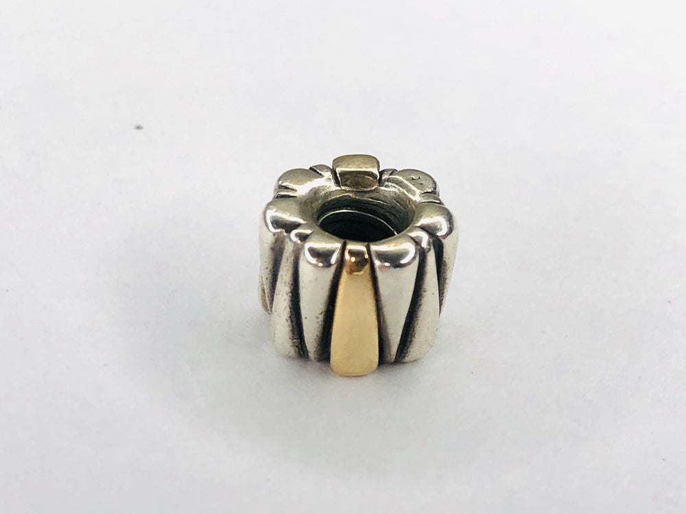 
                  
                    Retired PANDORA 14kt GOLD & Silver Charm | Triangles #790357 (13589)
                  
                