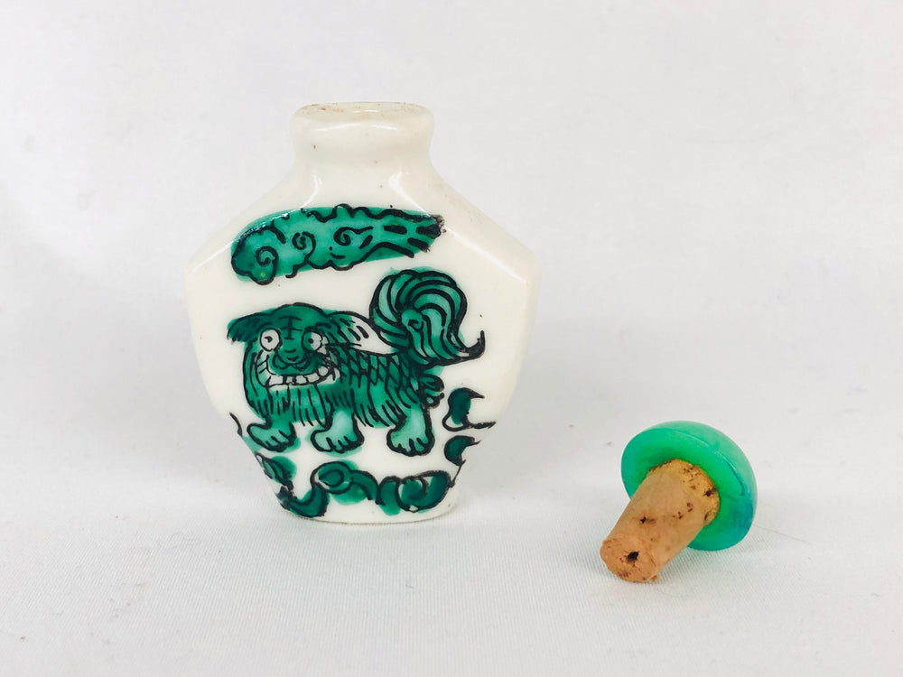 
                  
                    Vintage Chinese Fu Shi Snuff Bottle (14130)
                  
                