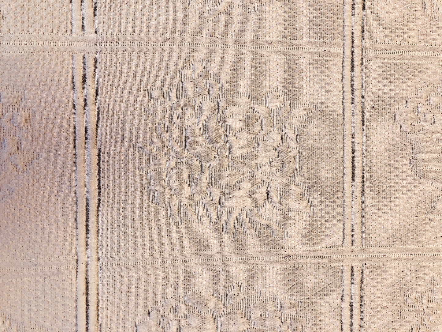 
                  
                    2 x Single Matalassé Ivory Bedspreads (14338)
                  
                