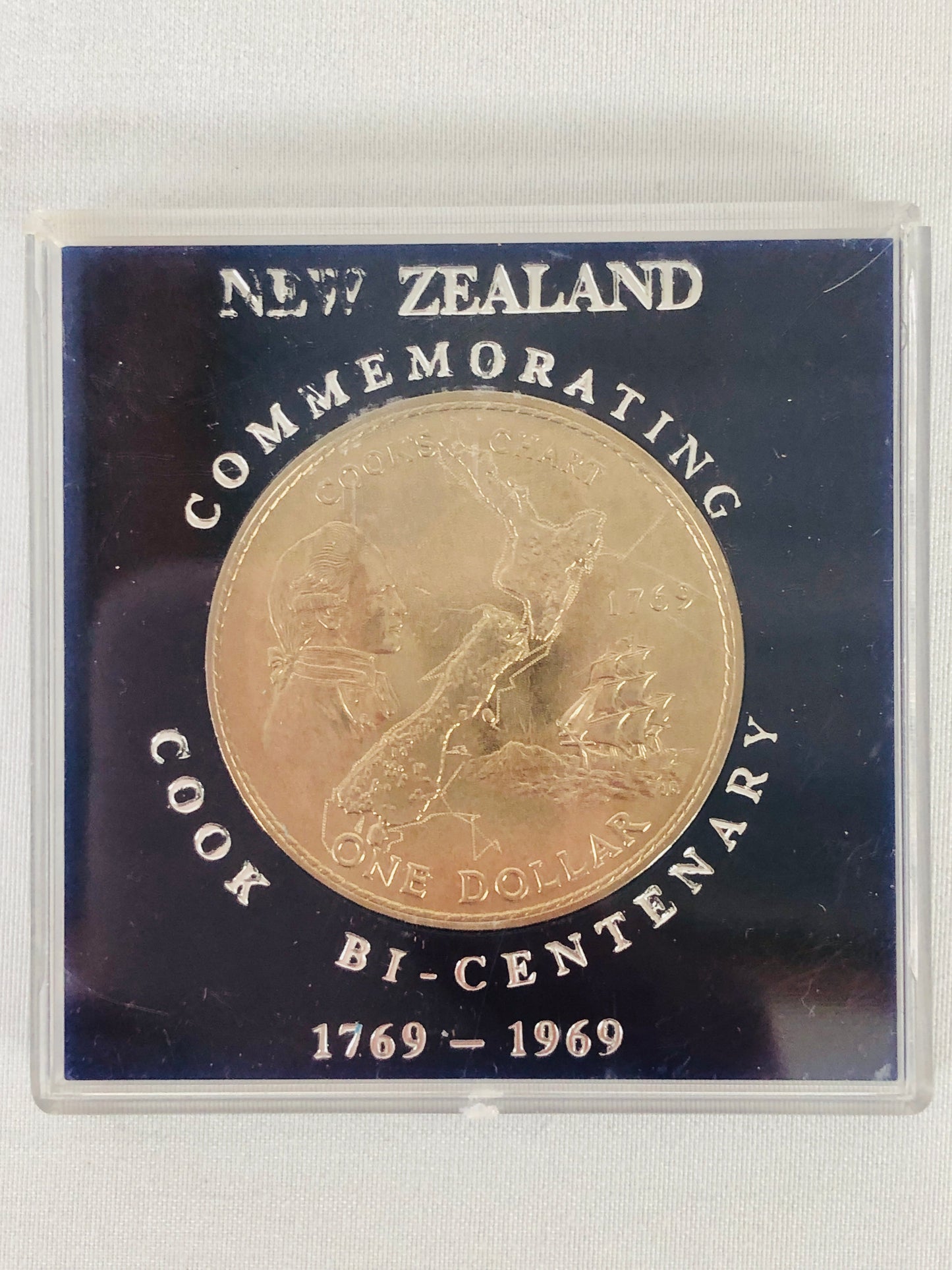 
                  
                    5 x NZ$1 1969 COOK BI-CENTENARY 1769-1969 Coins (14269)
                  
                