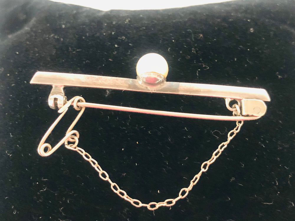 Vintage Cultured Pearl & Silver Plated Bar Brooch (14372)