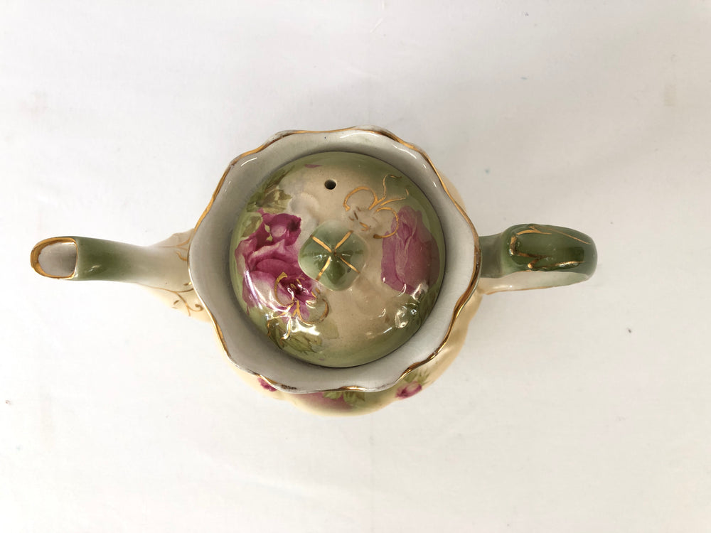 
                  
                    Royal Alexandra Antique Teapot (14462)
                  
                